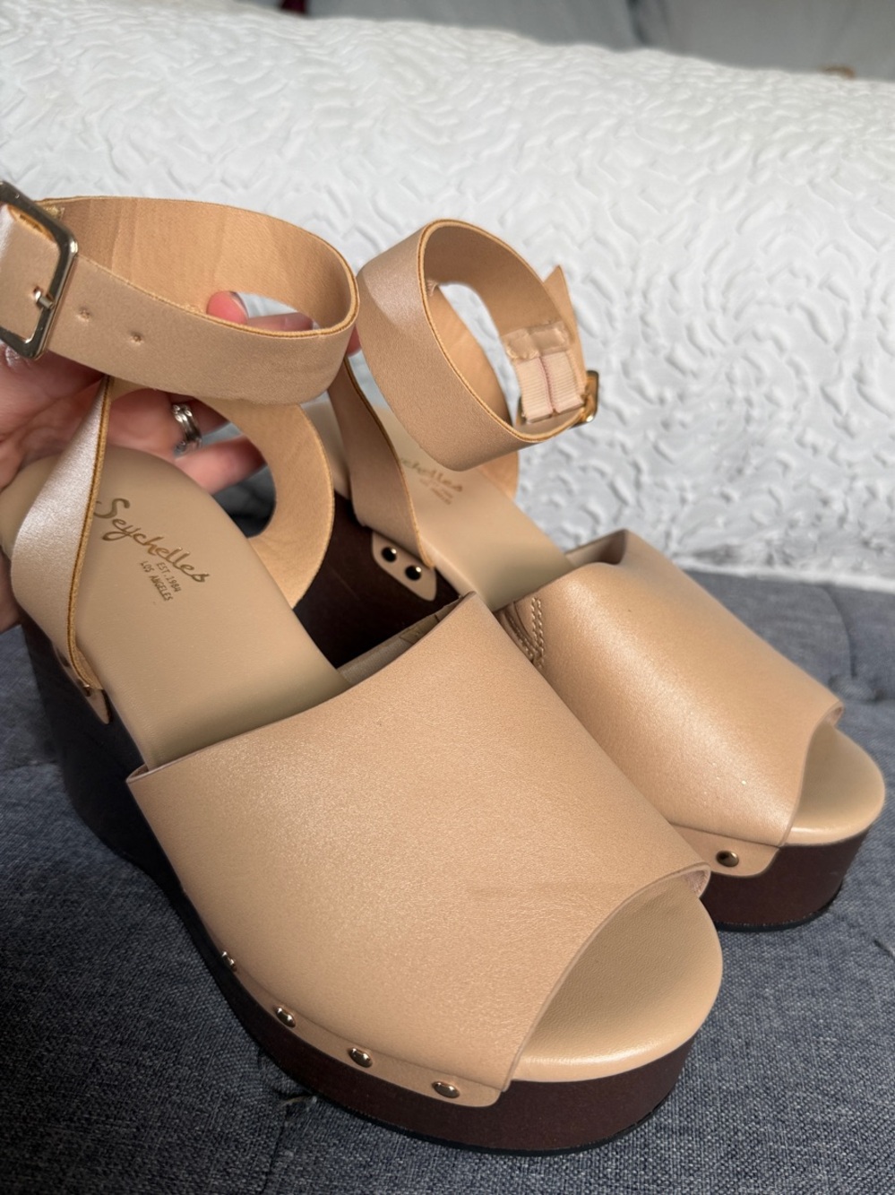 Seychelles Women’s Forward Nude/Tan Platform Ankle-Strap Sandals NWOT